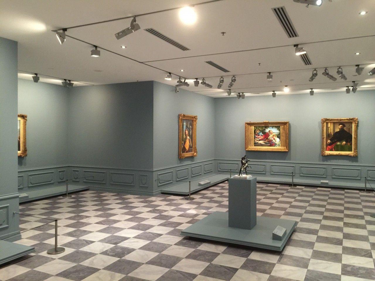 NGV Melbourne uses our discreet Gallery Barriers in their current exhibition